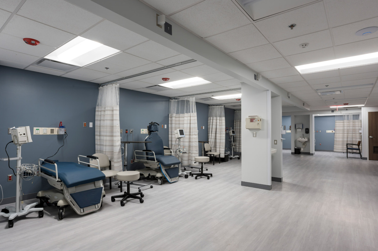  Prep Recovery Rooms   Retina Surgical Center